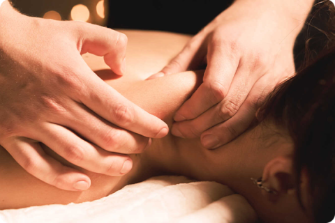 Bấm huyệt trị liệu (1)
